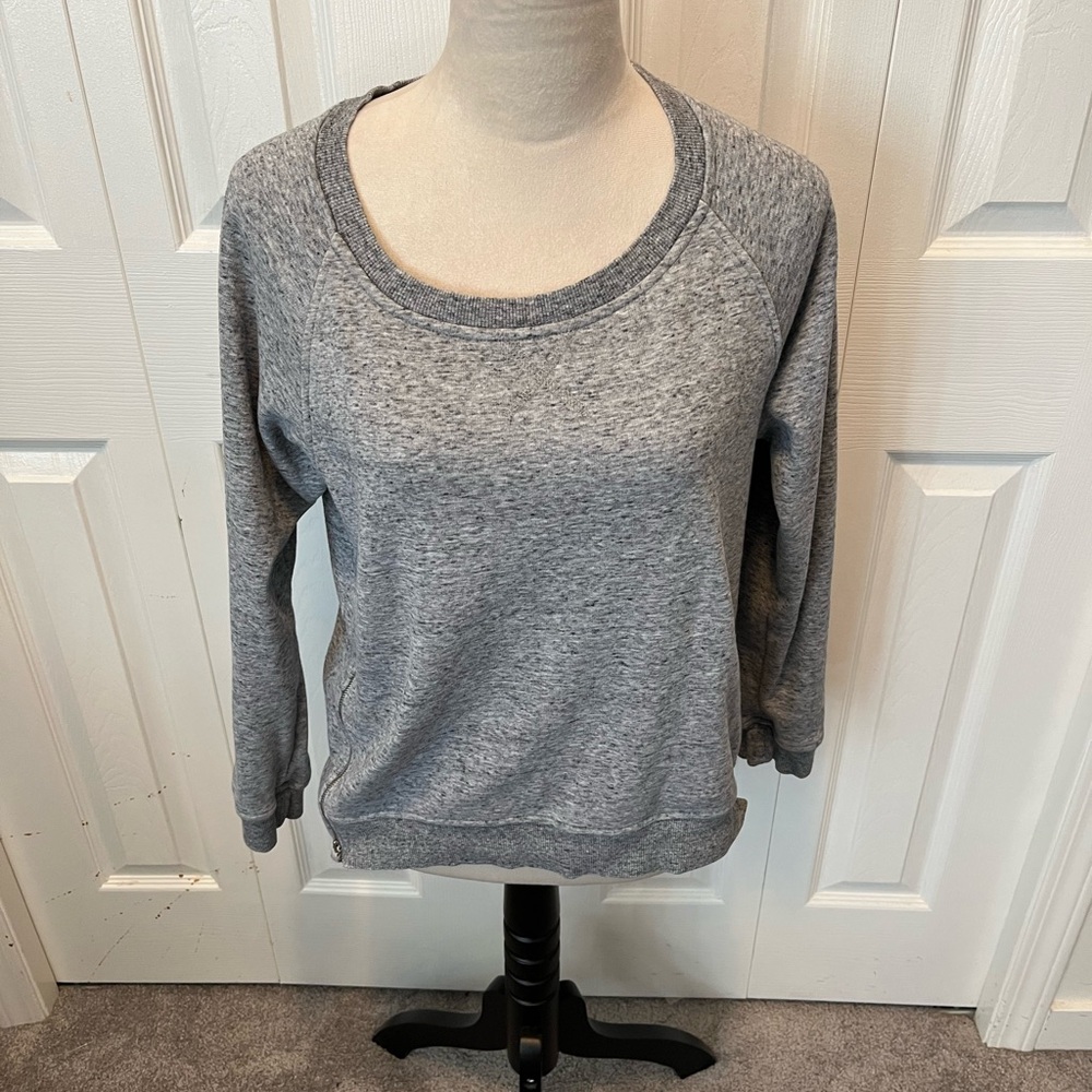 Ugg size L sweatshirt